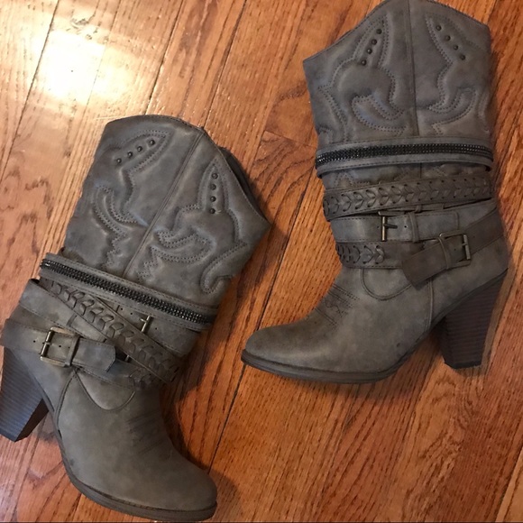 Cowboy boots with heel - Picture 1 of 2